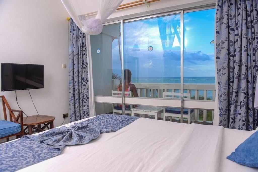 Mombasa Beach Hotel Exterior photo