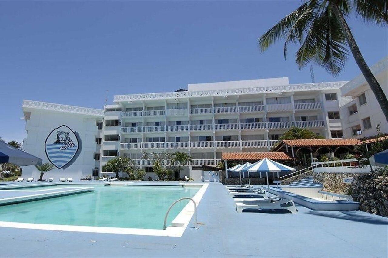 Mombasa Beach Hotel Exterior photo