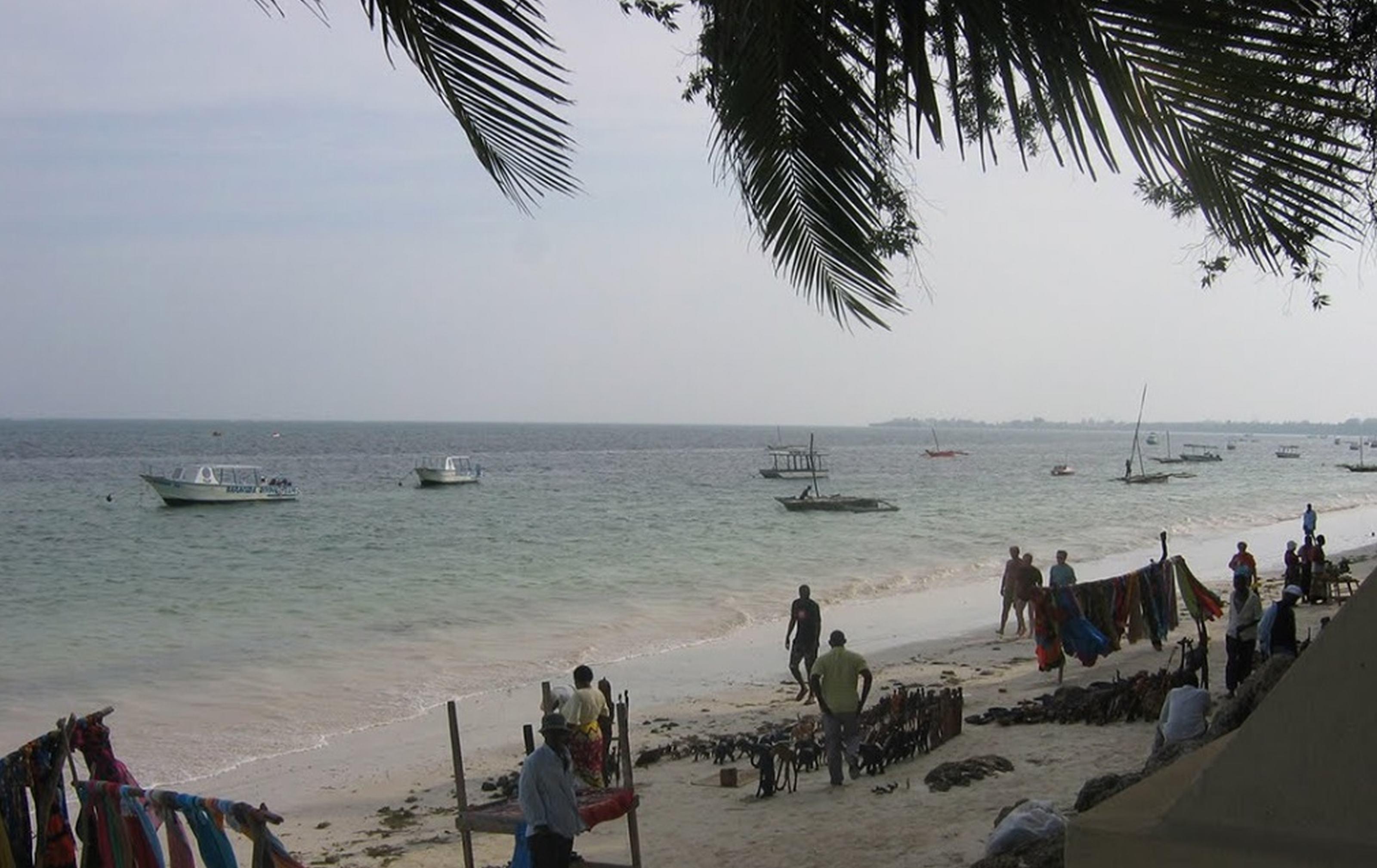 Mombasa Beach Hotel Exterior photo