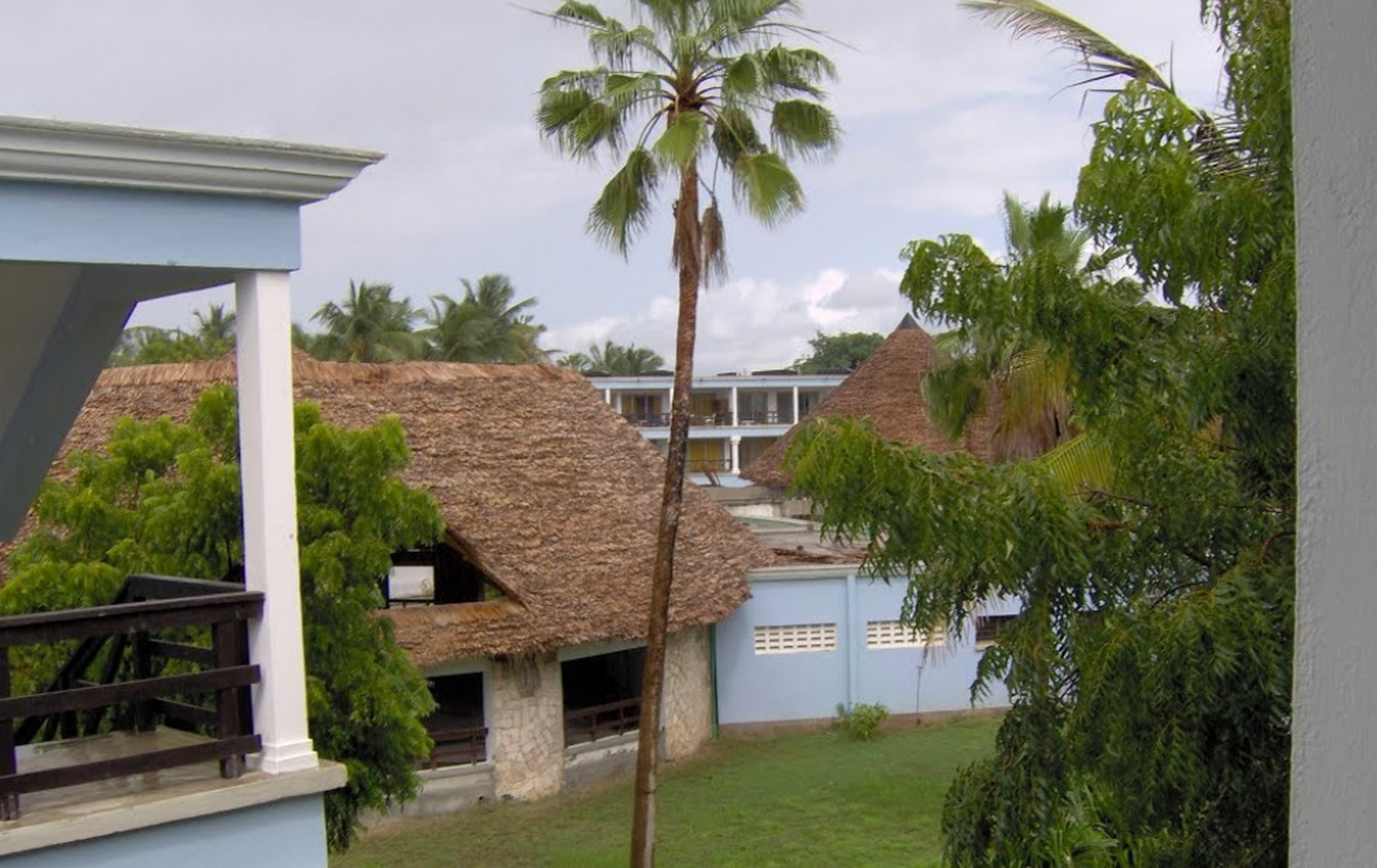 Mombasa Beach Hotel Exterior photo